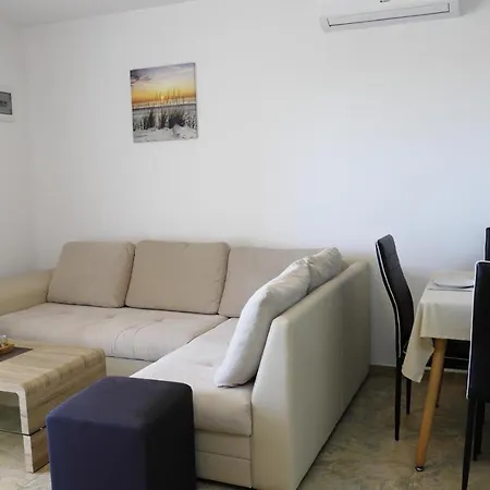 Orhidea דירה באלה